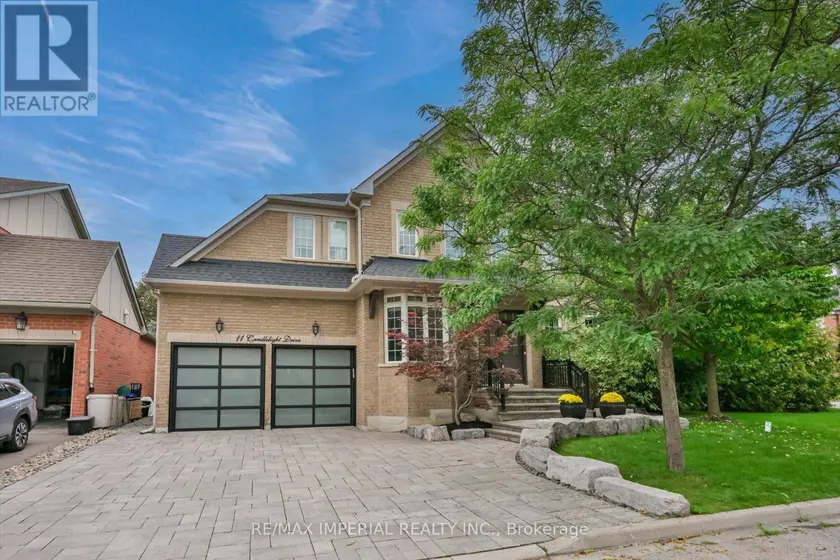 Detached at 11 CANDLELIGHT DRIVE, Richmond Hill
