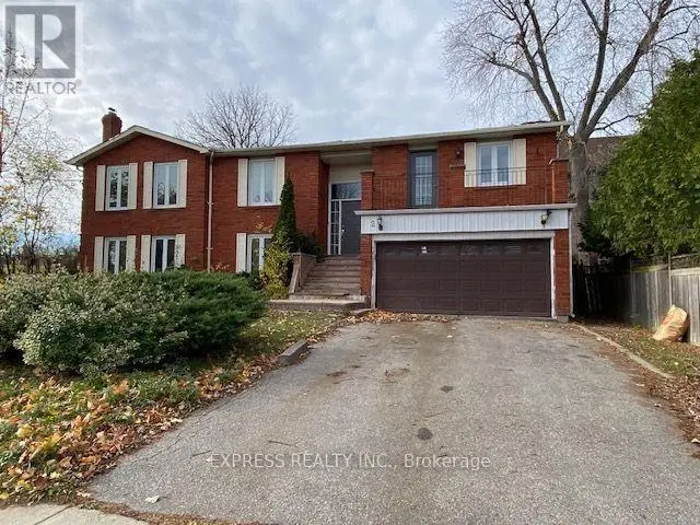 Detached at MAIN - 2 PEARSON AVENUE, Richmond Hill