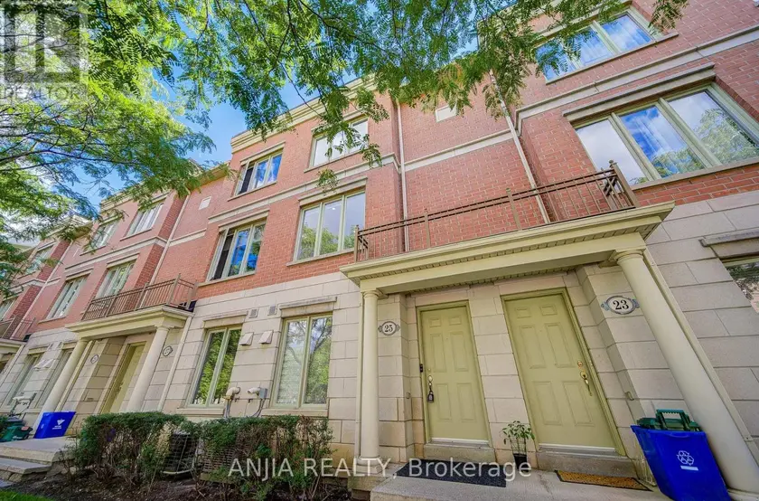 Townhouse at 25 GALLERIA PARKWAY, Markham
