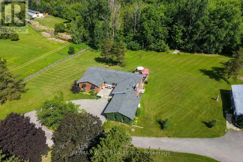 Detached at 7324 HIGHWAY 9 ROAD S, New Tecumseth