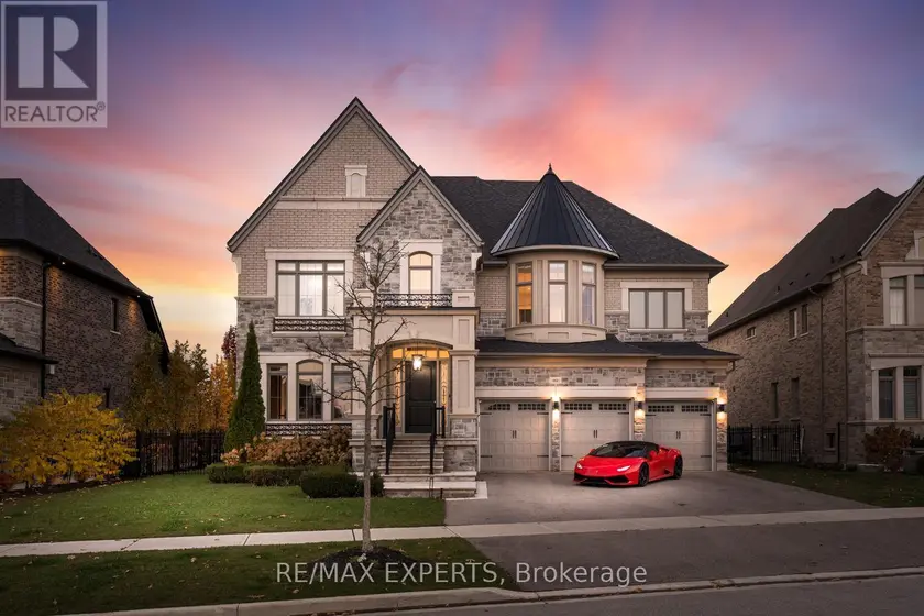 Detached at 32 JAMES STOKES COURT, King