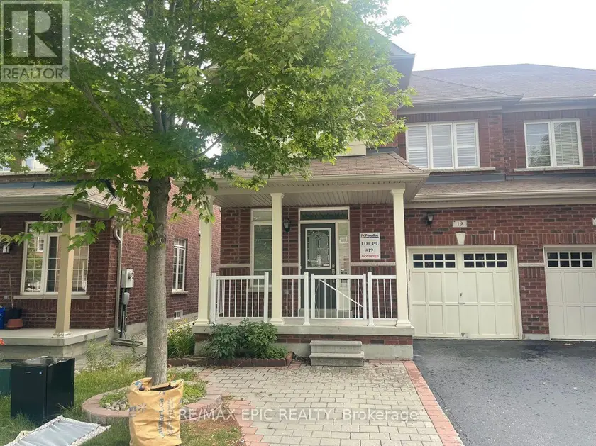 Semi-Detached/Link at 19 FITZROY AVENUE, Markham