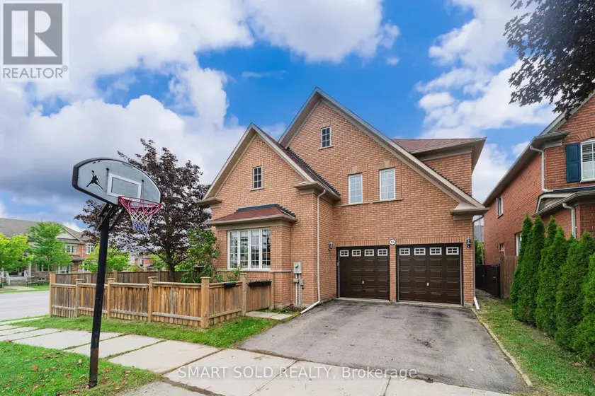 Detached at 16 COURTNEY CRESCENT, Richmond Hill