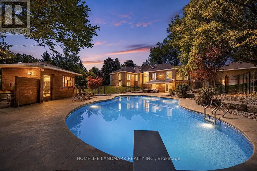Detached at 113 OFFORD CRESCENT, Aurora