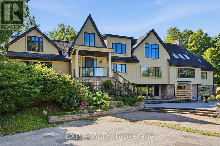 Detached at 1785 DAVIS DRIVE W, King
