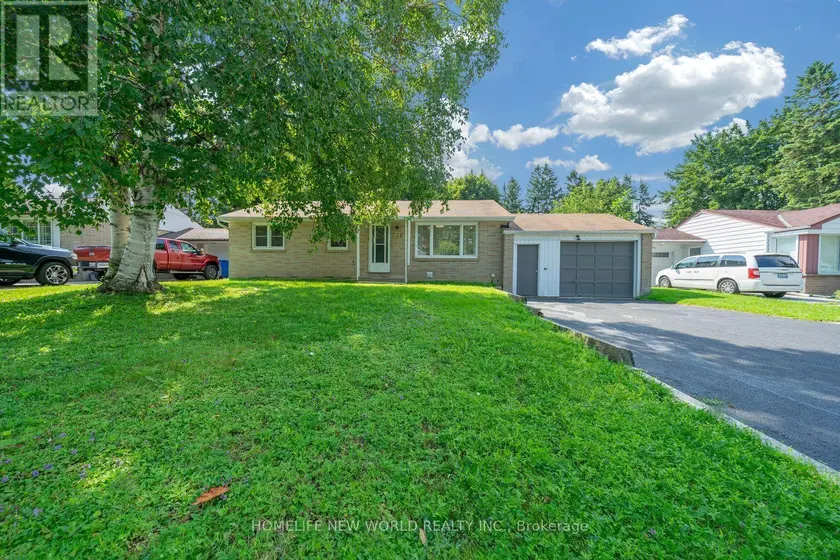 Detached at 736 GRACE STREET, Newmarket