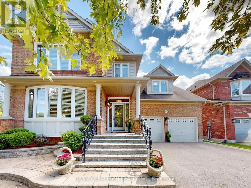 Detached at 92 CLAUSFARM LANE, Whitchurch-Stouffville