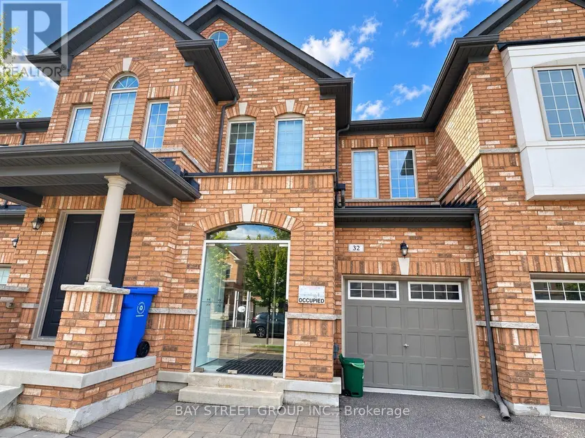 Townhouse at 32 CAPREOL AVENUE, Aurora