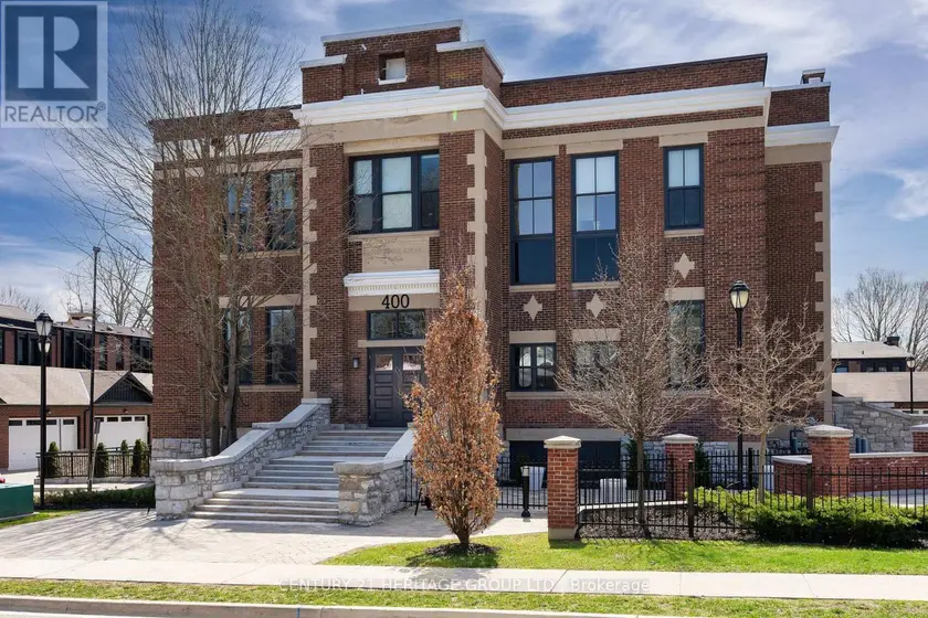 Apartment at 304 - 400 PARK AVENUE, Newmarket