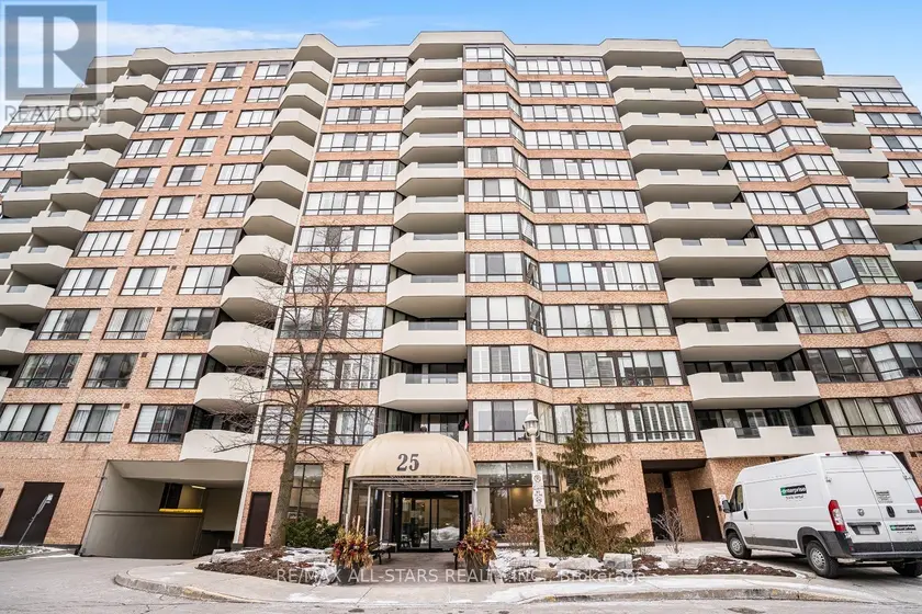 Apartment at 817 - 25 AUSTIN DRIVE, Markham