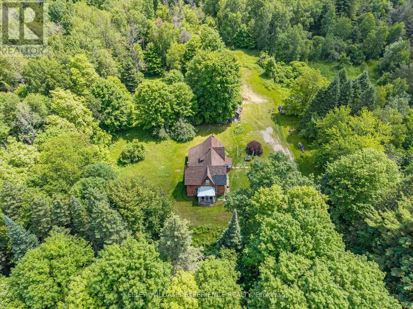 Detached at 8137 4TH LINE, Essa