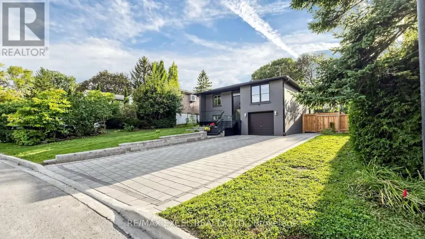 Detached at 332 DIXON BOULEVARD, Newmarket