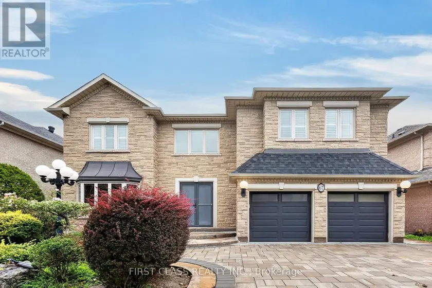 Detached at 67 BLACK WALNUT CRESCENT, Richmond Hill