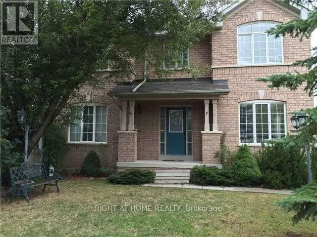 Semi-Detached/Link at 2 SILVER LINDEN DRIVE, Richmond Hill