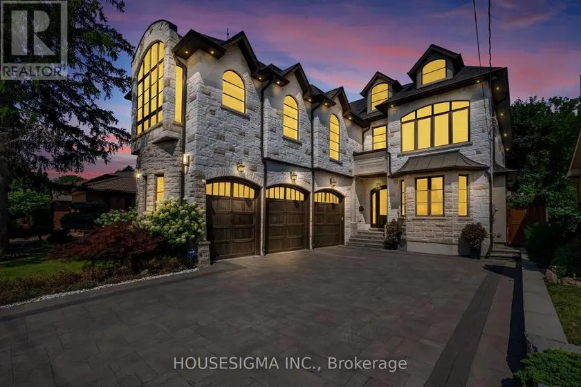 Detached at 102 OXFORD STREET, Richmond Hill