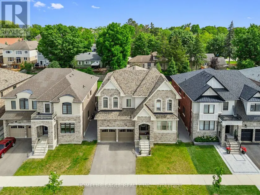 Detached at 245 DANNY WHEELER BOULEVARD, Georgina