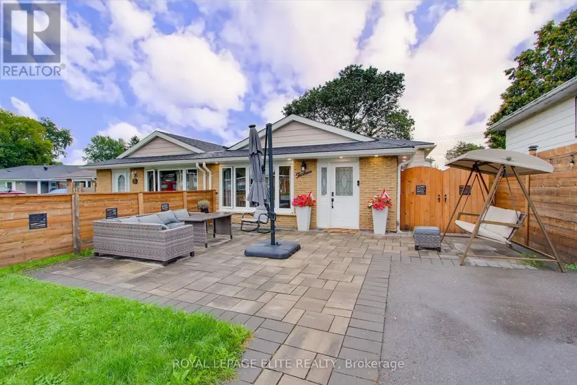 Semi-Detached/Link at 13 ALPHONSUS COURT, New Tecumseth