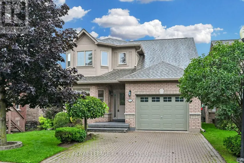 Detached at 52 BELLA VISTA TRAIL, New Tecumseth