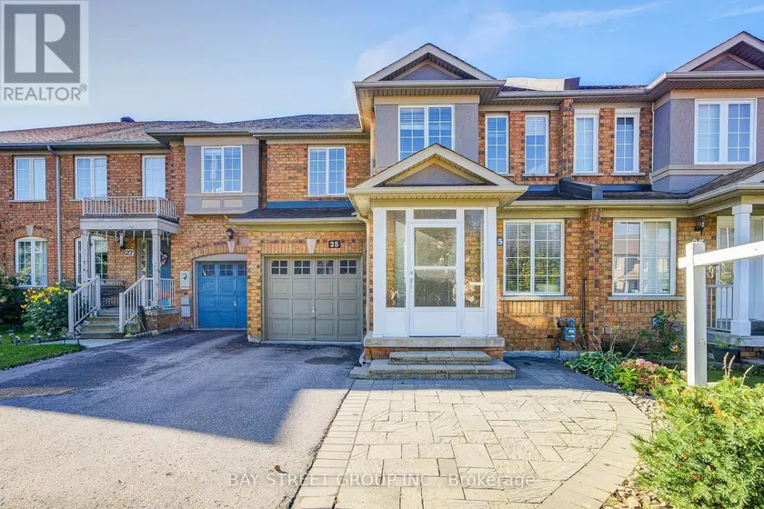 Townhouse at 25 WATERTON CRESCENT, Richmond Hill