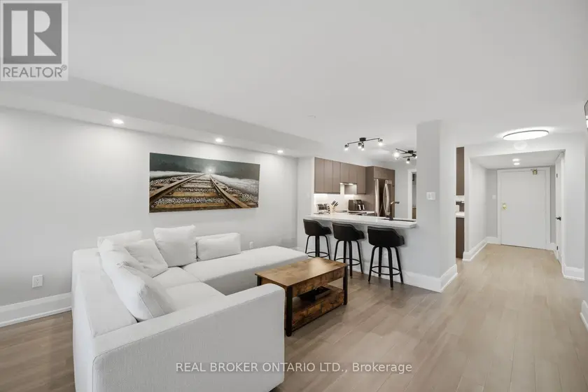 Apartment at 220 - 100 ARBORS LANE, Vaughan