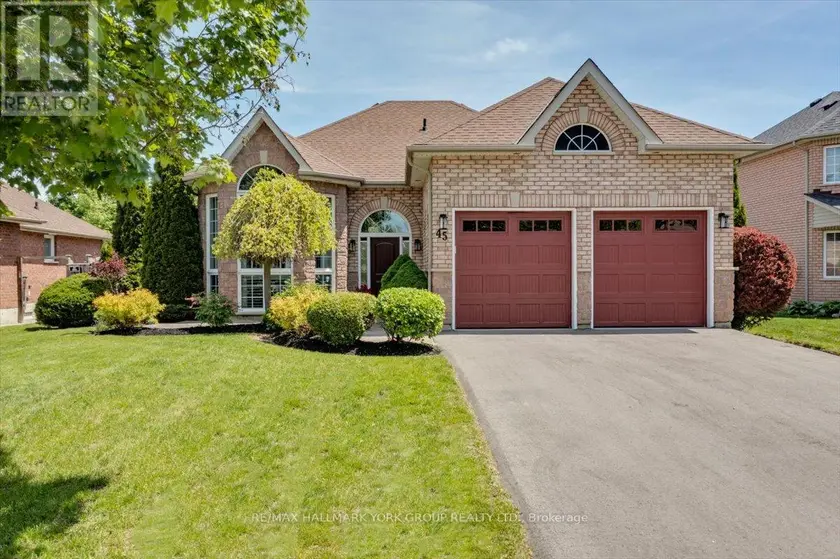 Detached at 45 HIGHCASTLE AVENUE, Georgina