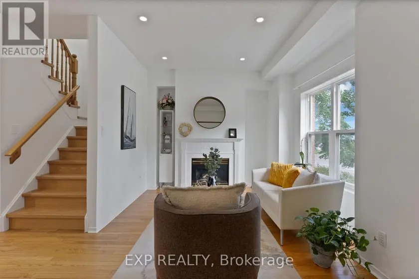 Townhouse at 11 MAPLE PARK WAY, Markham