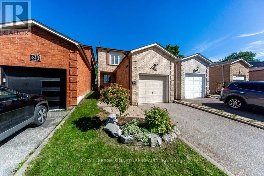 Detached at 28 AUGUSTA COURT, Markham