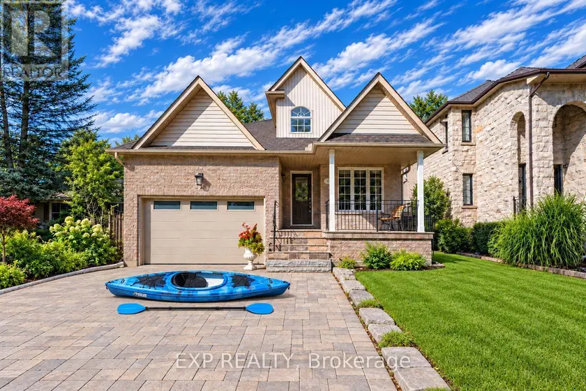 Detached at 62 FERGUS AVENUE, Richmond Hill