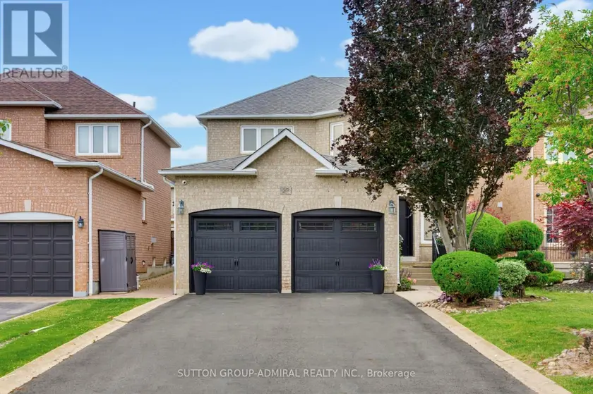 Detached at 27 PINE HOLLOW CRESCENT, Vaughan
