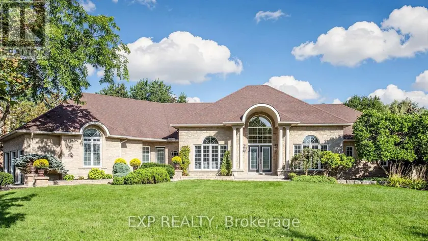 Detached at 36 MAPLEHYRN AVENUE, East Gwillimbury