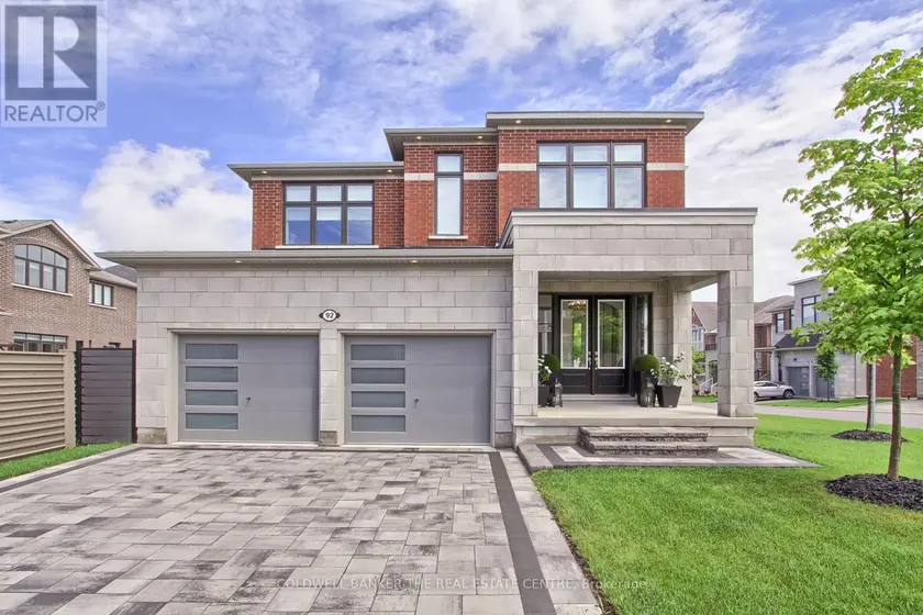 Detached at 92 MAPLE FIELDS CIRCLE, Aurora