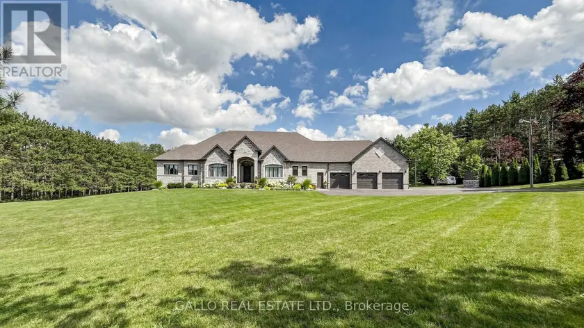 Detached at 18865 KENNEDY ROAD, East Gwillimbury