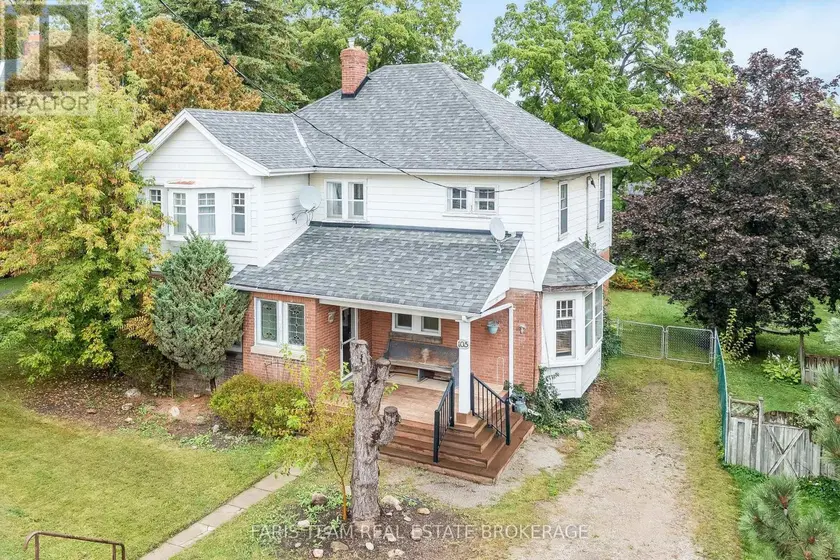 Detached at 105 BARRIE STREET, Bradford West Gwillimbury