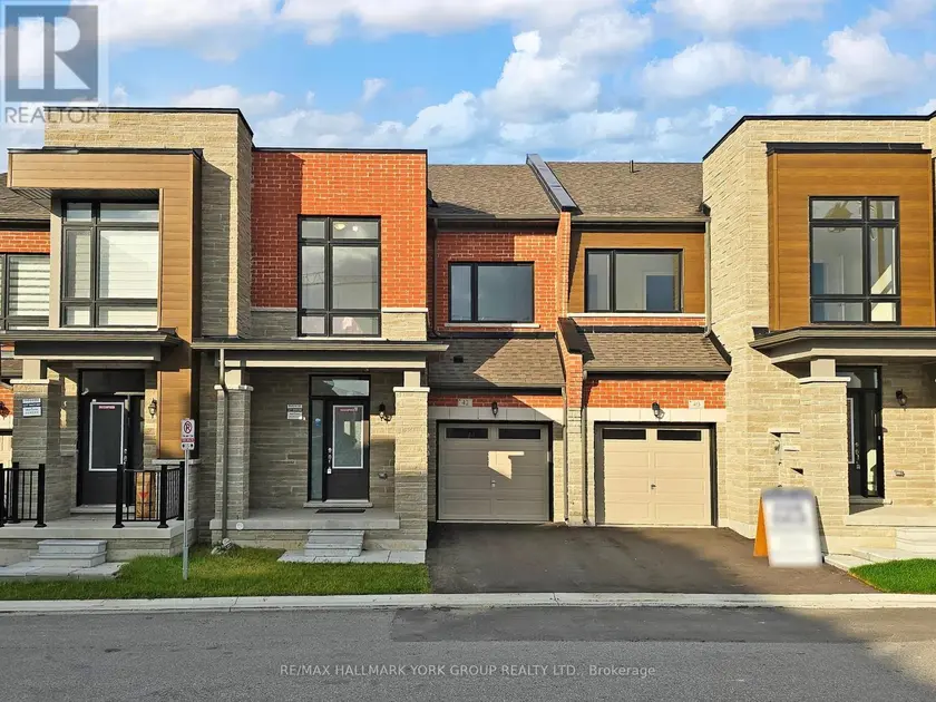 Townhouse at 42 BLICK CRESCENT, Aurora