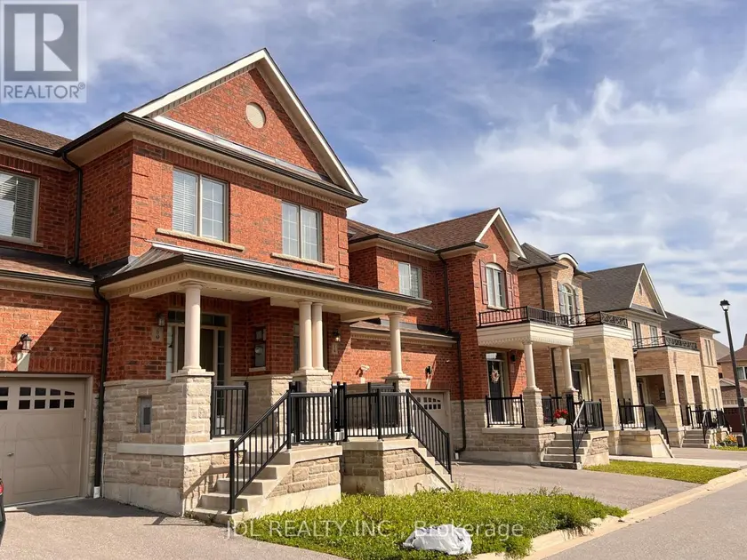 Townhouse at 6 TWINFLOWER LANE, Richmond Hill