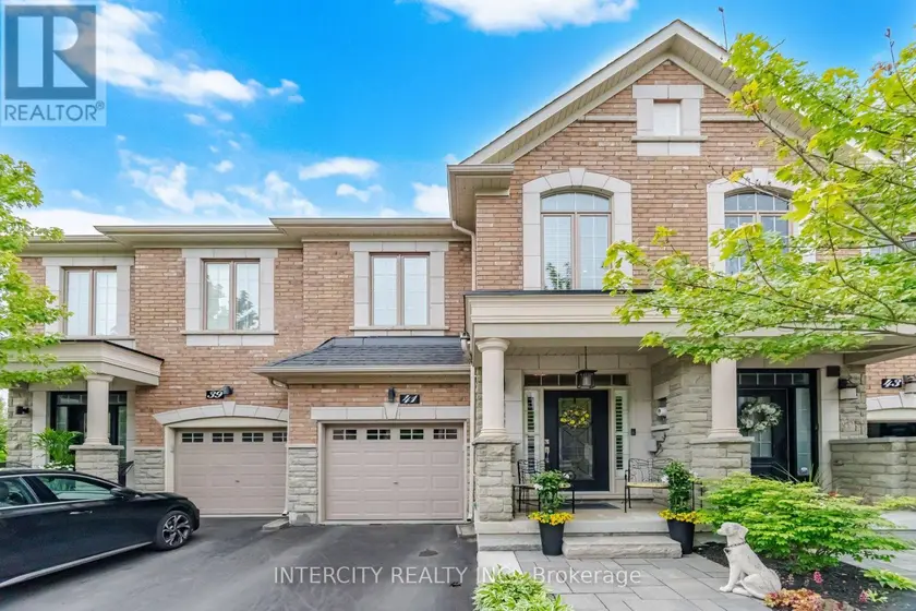Townhouse at 41 CALIBER COURT, King