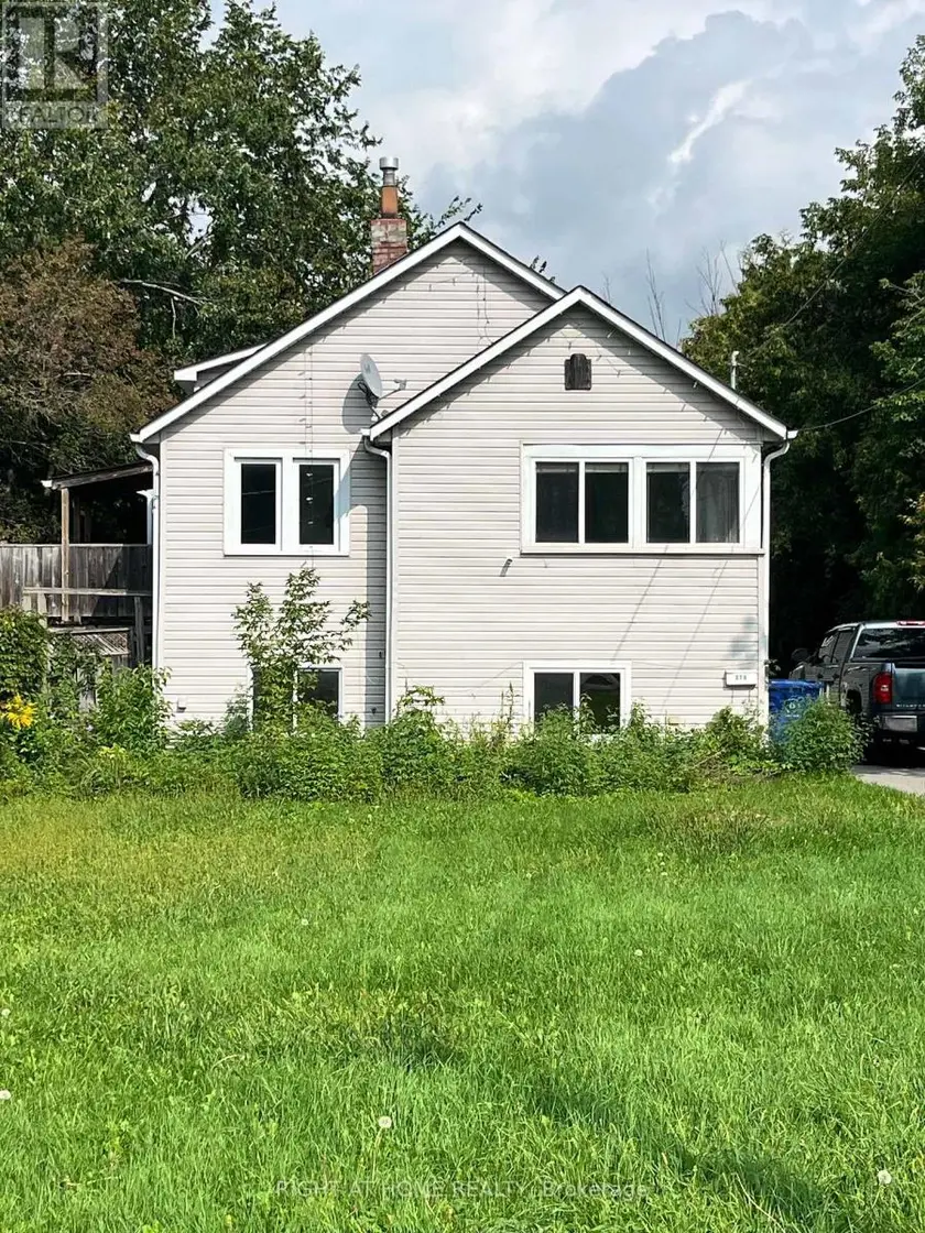Detached at 379 THE QUEENSWAY ROAD S, Georgina
