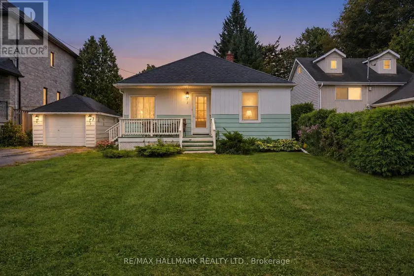 Detached at 7 GEORGE STREET, Richmond Hill