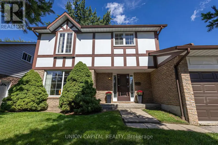Detached at 223 CENTRE STREET W, Richmond Hill