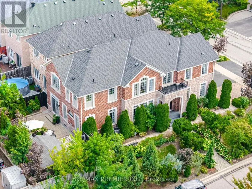 Detached at 127 OZNER CRESCENT, Vaughan