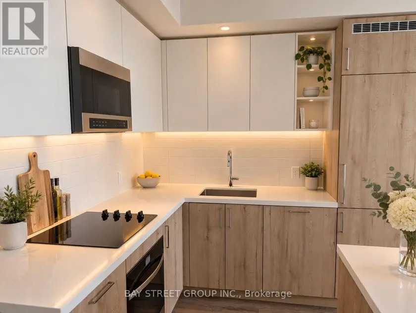 Apartment at 2851 HIGHWAY 7 STREET, Vaughan