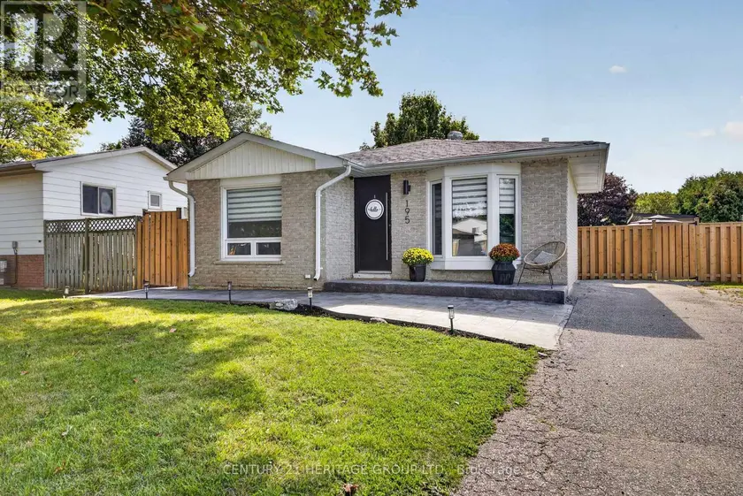 Detached at 195 MACKENZIE STREET, New Tecumseth