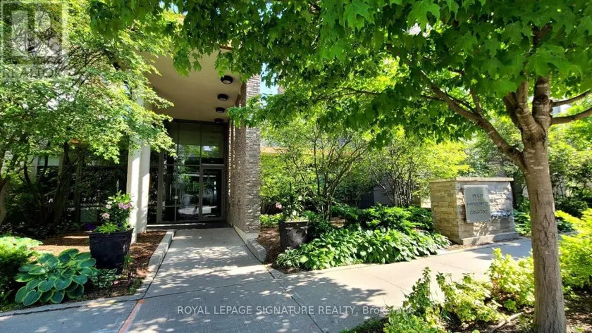 Apartment at 512 - 57 UPPER DUKE CRESCENT, Markham