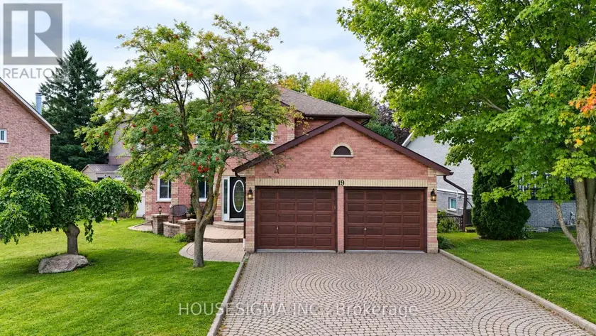 Detached at 19 MAGANI AVENUE, Bradford West Gwillimbury