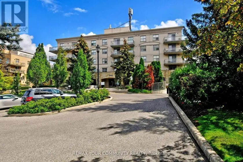 Apartment at 502 - 2500 RUTHERFORD ROAD, Vaughan