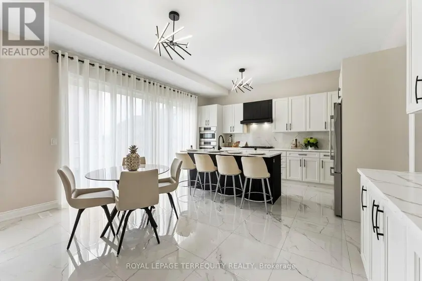Detached at 7 BALLANVIEW COURT, Whitchurch-Stouffville