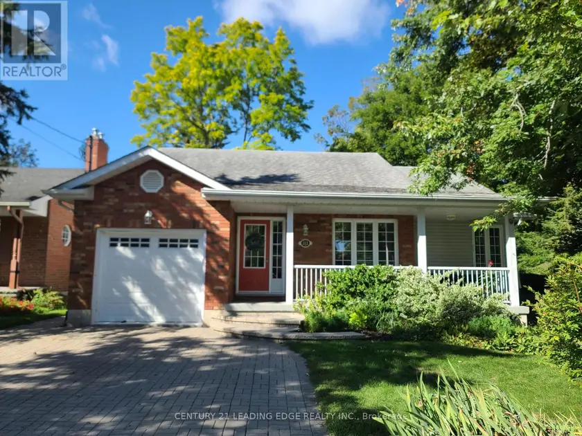 Detached at 102 SECOND AVENUE, Uxbridge