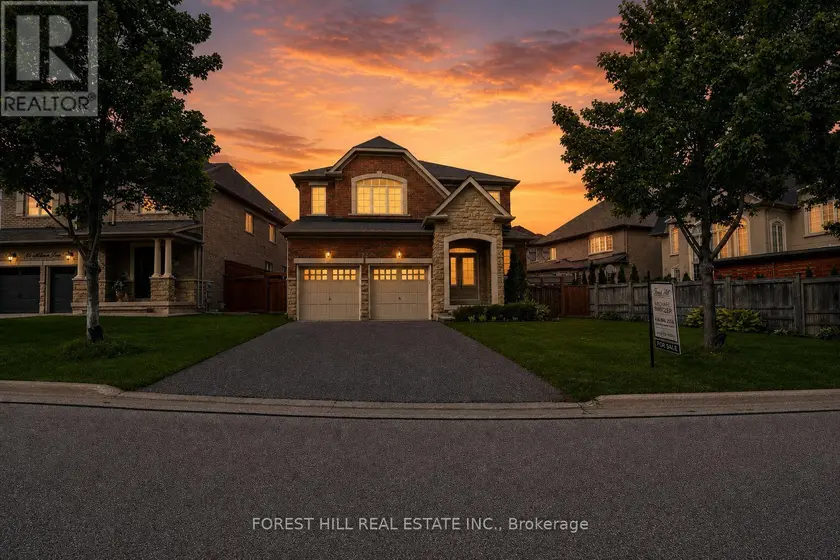 Detached at 22 MCCOMBE LANE, Vaughan