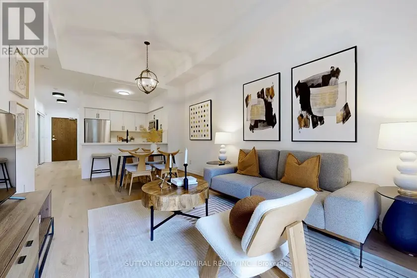 Apartment at 102 - 2 MAISON PARC COURT, Vaughan