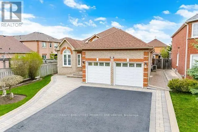 Detached at 222 CAPRONI DRIVE, Vaughan